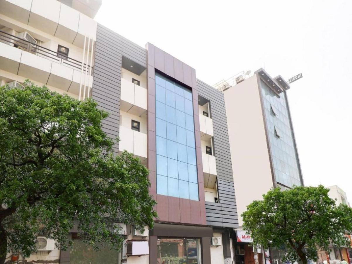 Hotel Red Snapper Couple Friendly At West Delhi New Delhi Luaran gambar